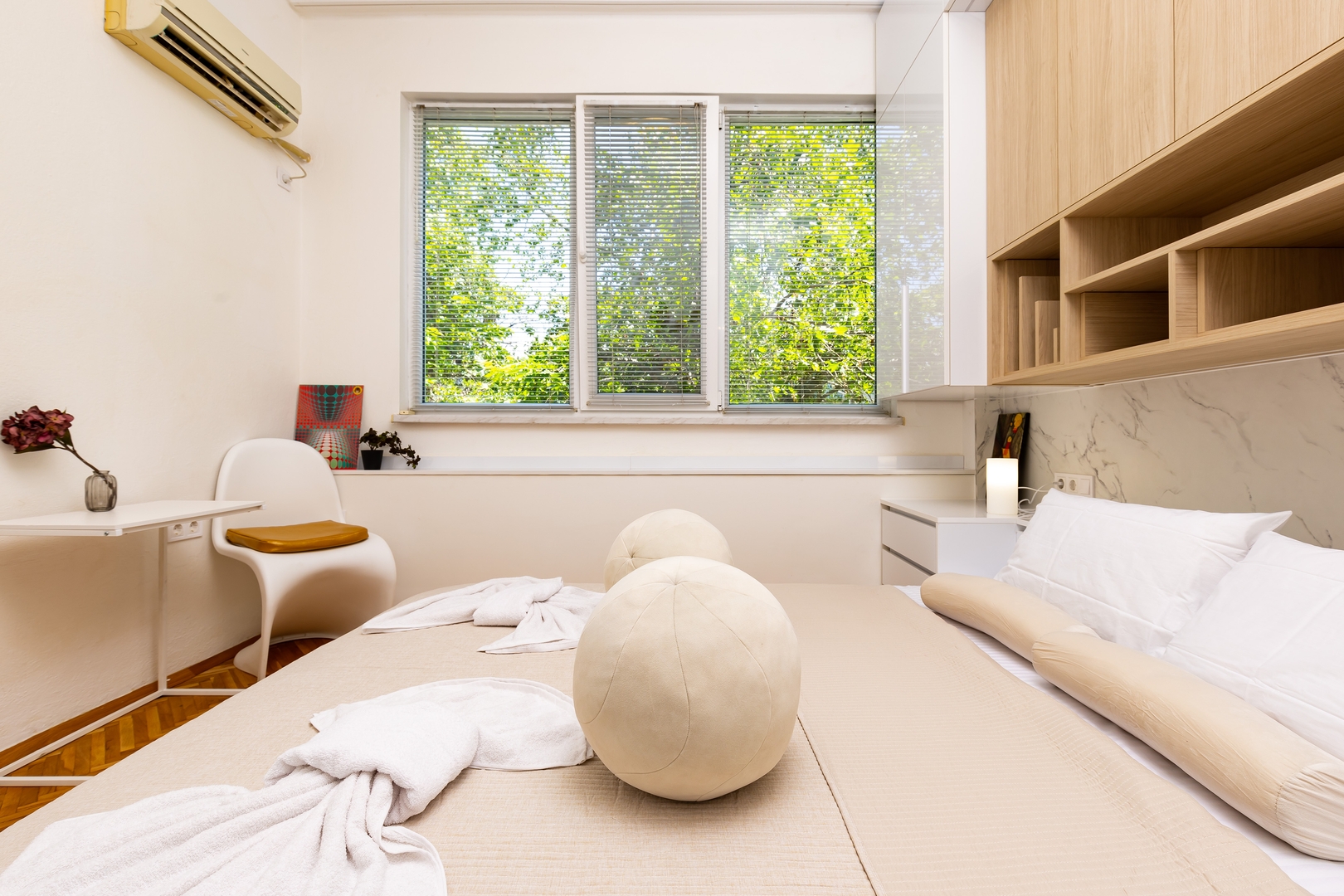 Spacious 2BD Apartment in Central Plovdiv 12 Flat Manager Booking