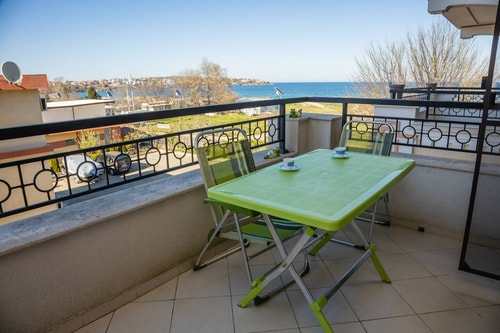 Green Life One-Bedroom Apartment with Sea View 2 Flat Manager Booking