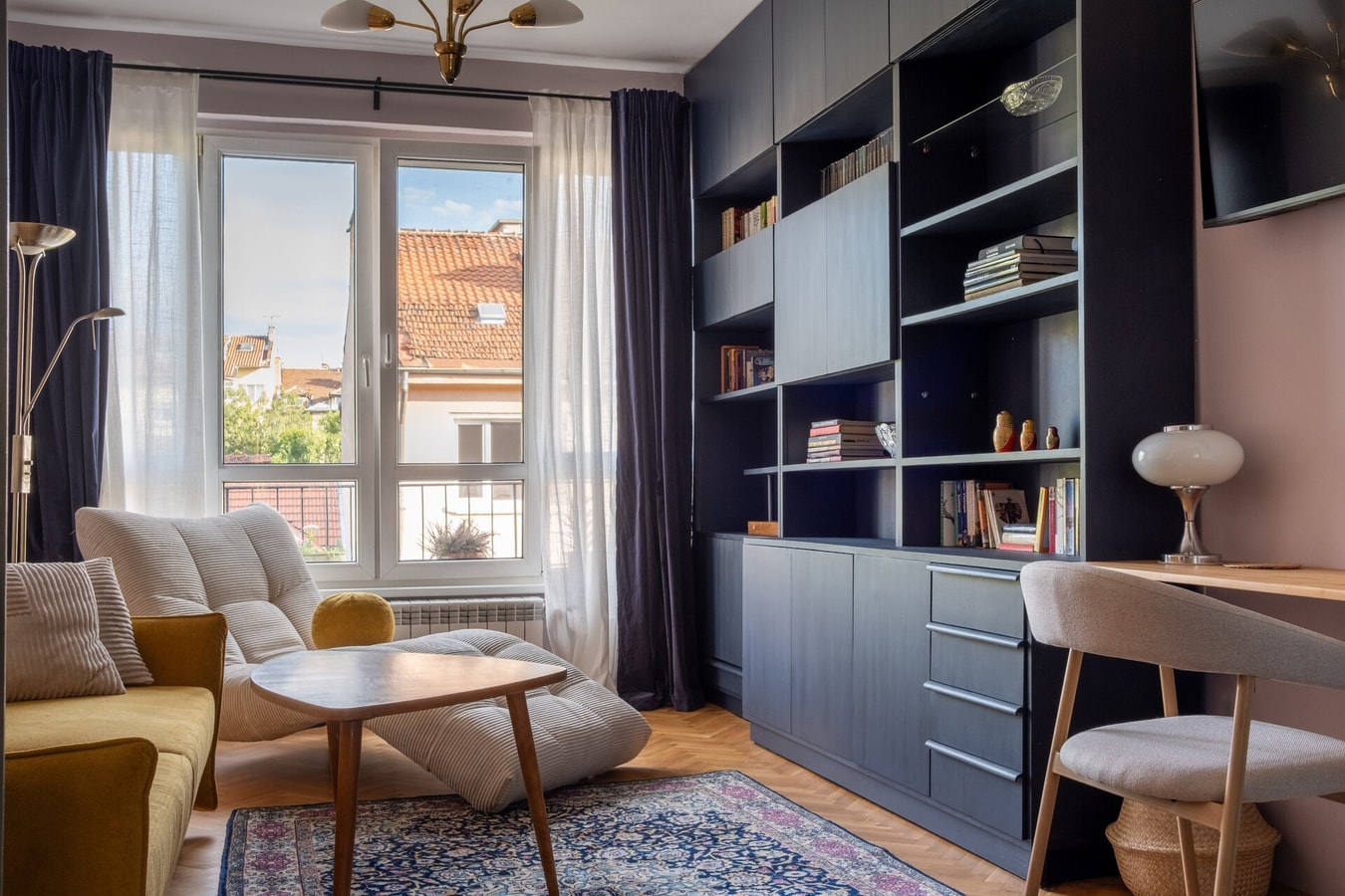 Retro-Chic 1BR Apartment next to Vasil Levski Blvd Flat Manager Booking