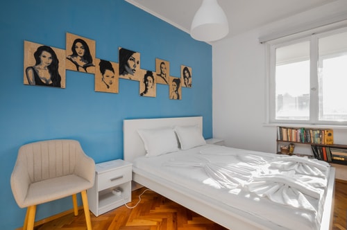 Prime Location in City Center I The Blue Art Spot 10 Flat Manager Booking