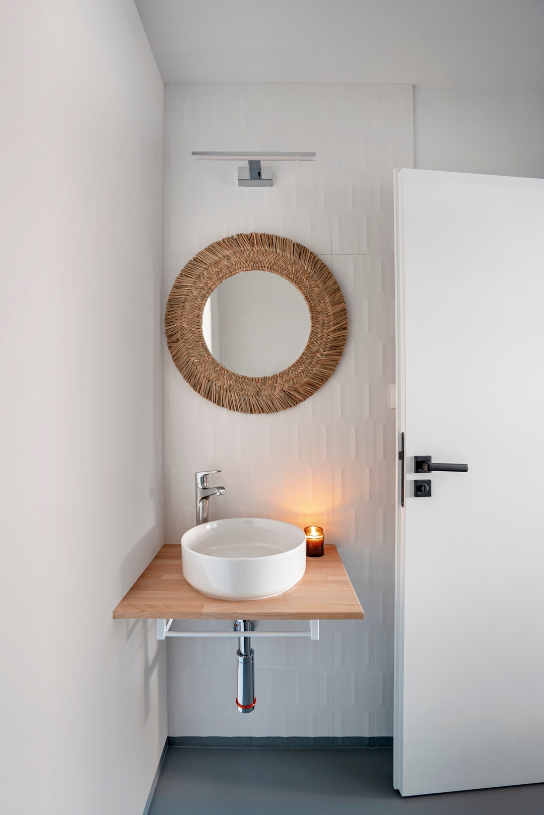 Aviva City Stay – Blue Note Studio 3 Flat Manager Booking