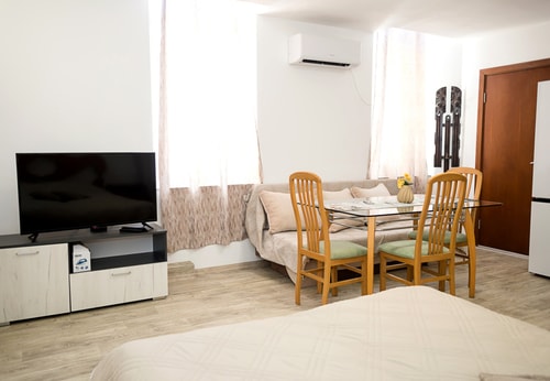 Maria Luiza Studio I | Cozy Open Layout 7 Flat Manager Booking