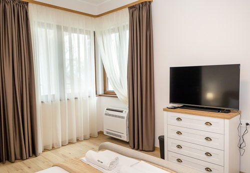 VARNA Gencho Briz Ho · Private Villa with 5BD, Pool & Stunning Sea Views 8 Flat Manager Booking