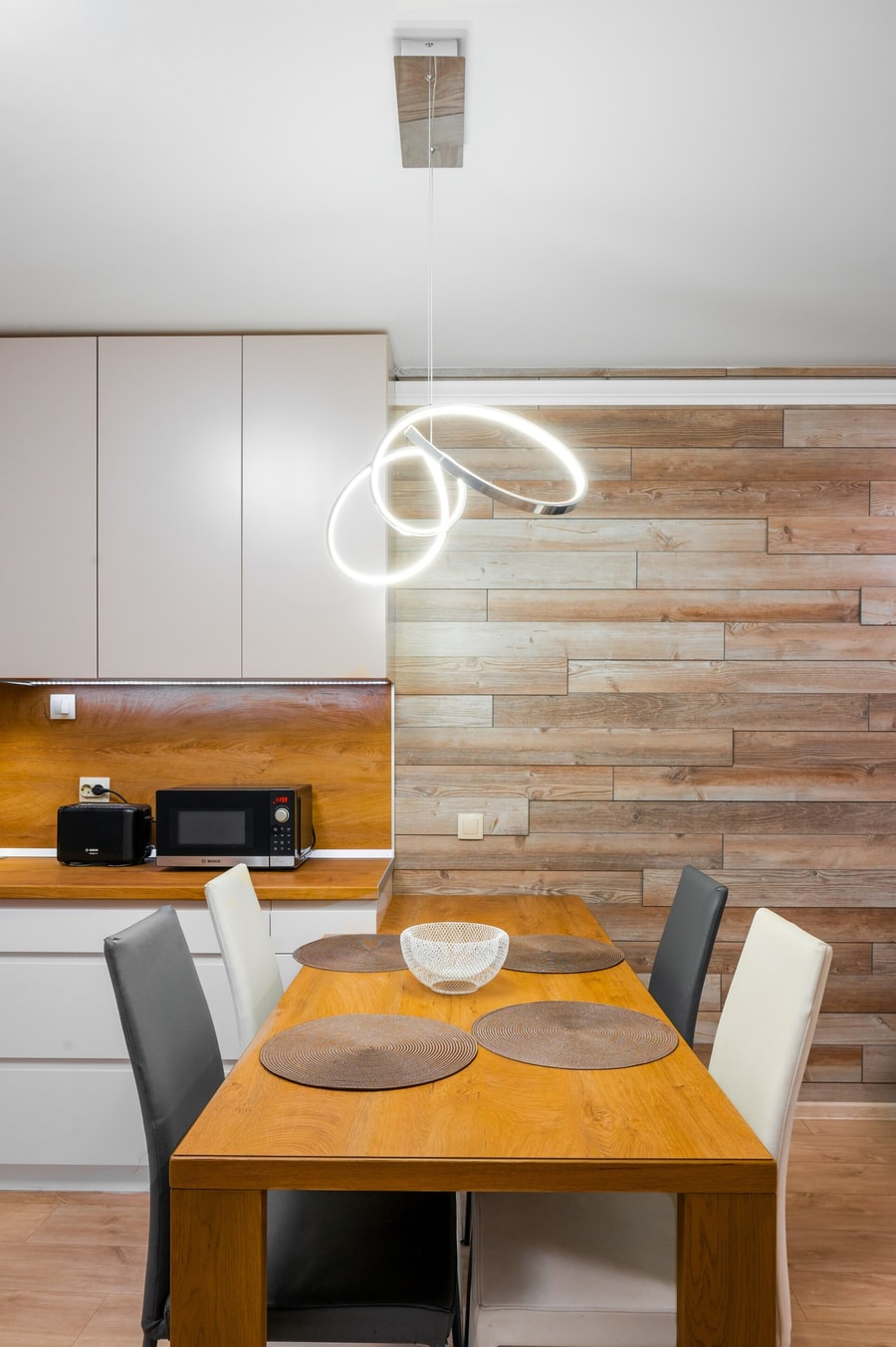 Urban Elegance at Its Finest Stylish 1-BD Flat 13 Flat Manager Booking
