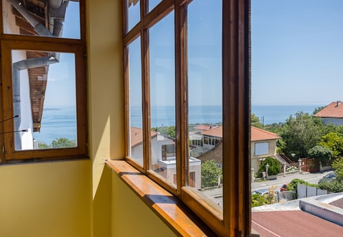 Cozy Sea-View Flat with Balcony in Galata, Varna 23 Flat Manager Booking