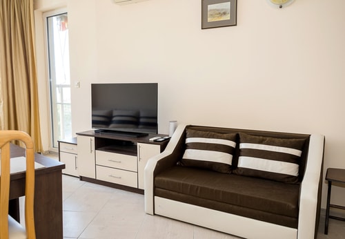 Cozy Retreat with Sea View & Balcony | Nikea Park 8 Flat Manager Booking