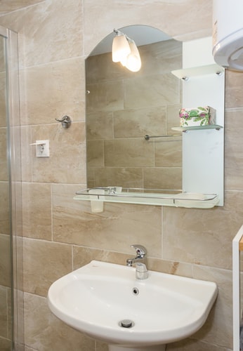 Primorki Park 1 BD Flat with Desk & Balcony 12 Flat Manager Booking