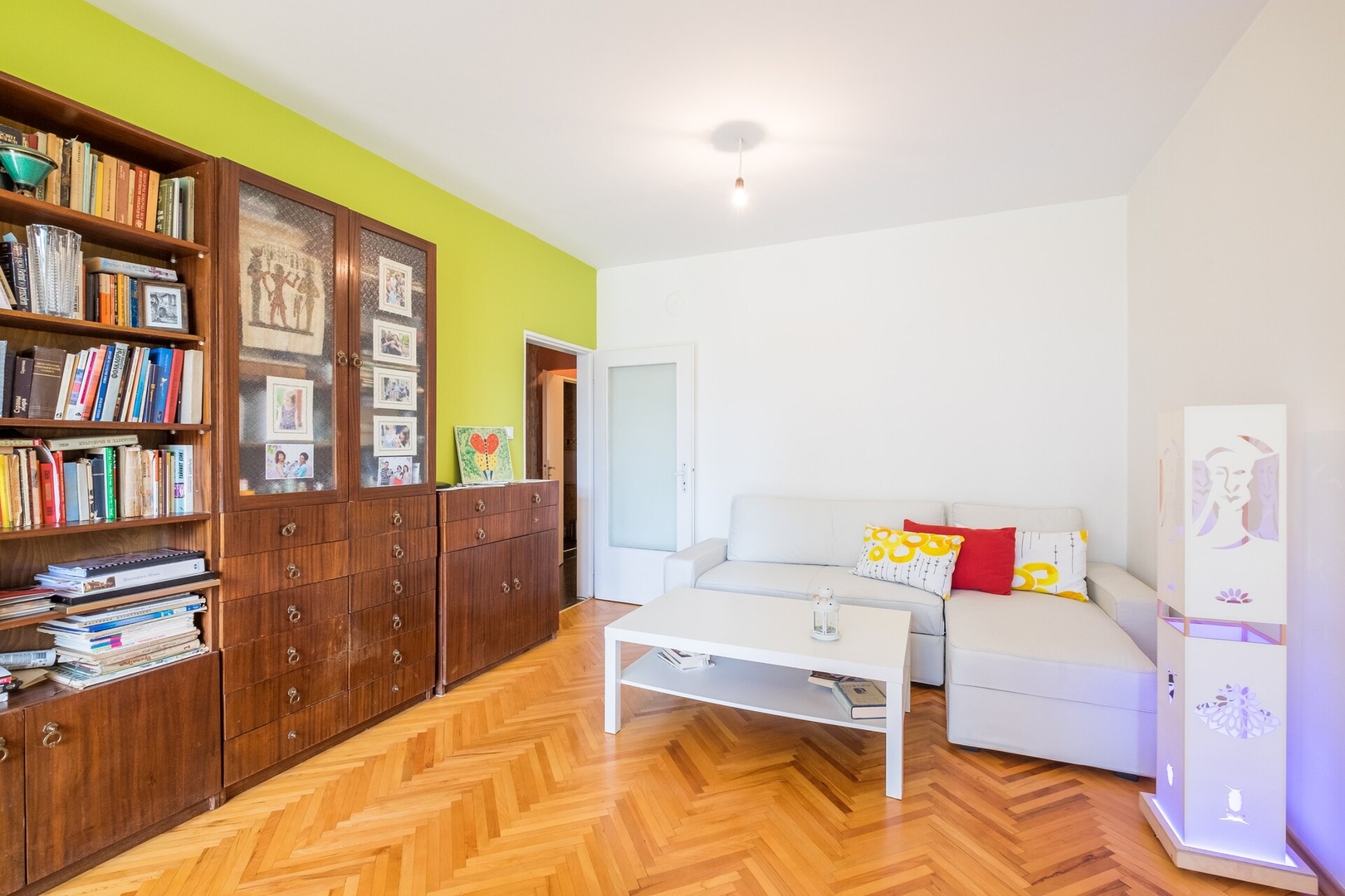 Beautiful Flat in Central Location 14 Flat Manager Booking