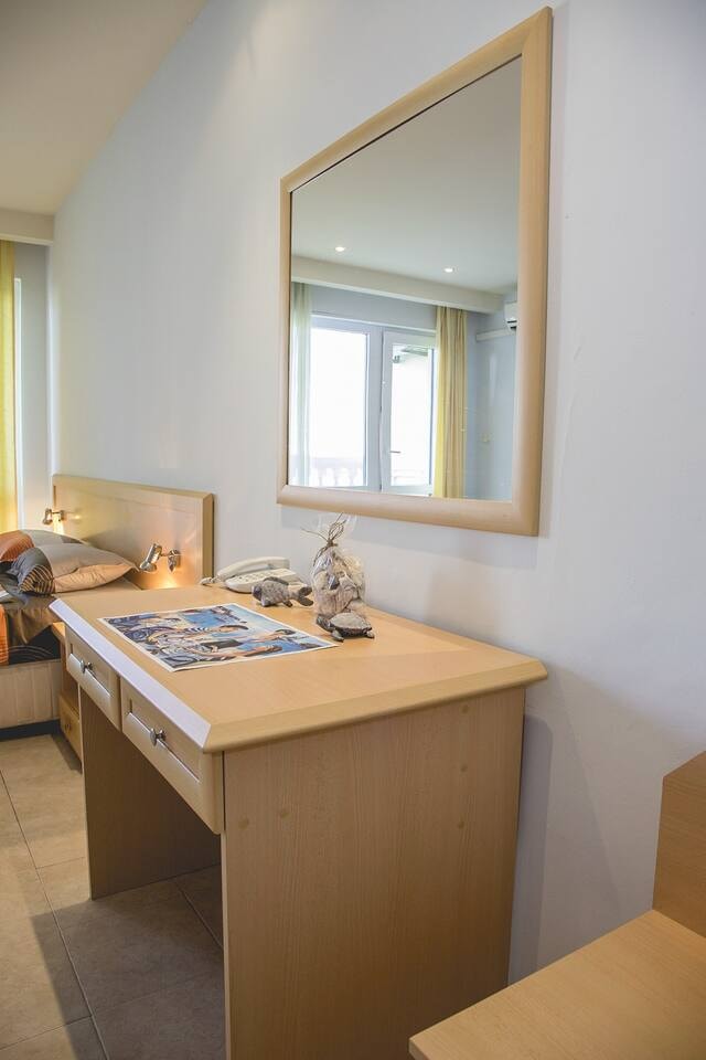 Private Studio in Planet Hotel, Sunny Beach Center 8 Flat Manager Booking