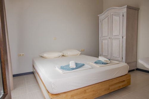 Lovely 3BD flat with PARKING and SEA VIEW 4 Flat Manager Booking