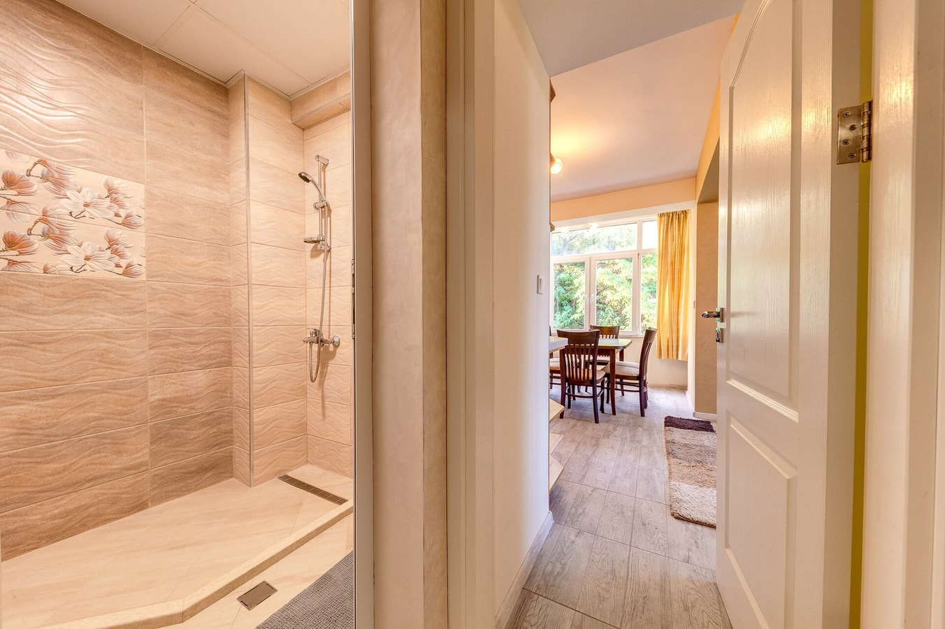 Valentina Star Center 1BD · Bright retreat with Balcony & Mountain Views 14 Flat Manager Booking