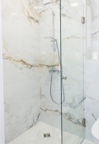Chic Retreat in Varna's Fifth Element 18 Flat Manager Booking