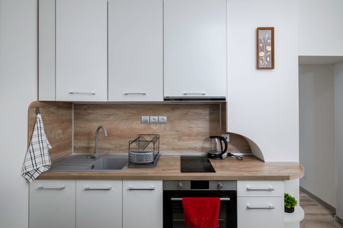 Central 1BD Next to Womens Market and Sofia's Gems 8 Flat Manager Booking