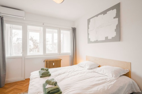 TERRA Design /Award-Winning Apartment/ 27 Flat Manager Booking