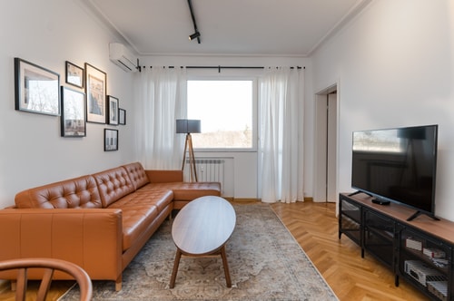 Industrial 2-BDR Flat by the National Stadium 5 Flat Manager Booking