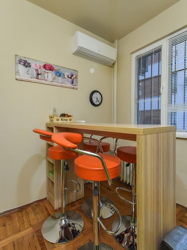Vintage Spot - Colorful One-Bedroom Apartment 13 Flat Manager Booking