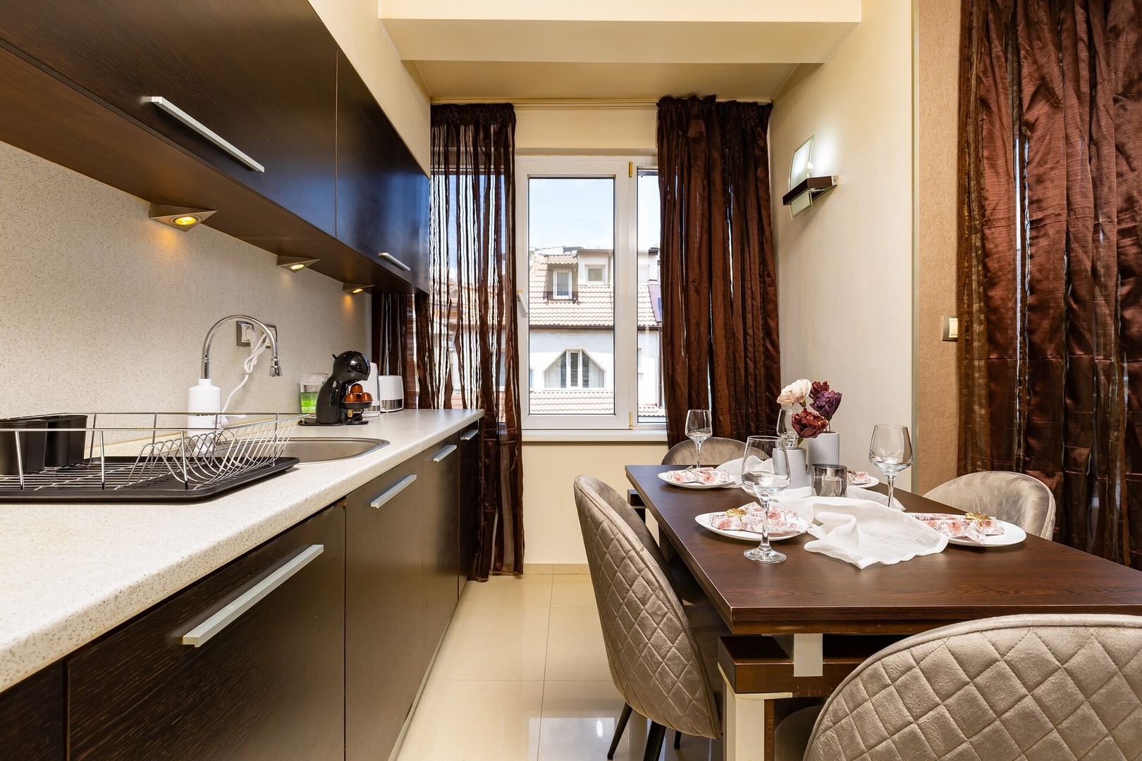 Modern 2BD - 14 min to Medical University 12 Flat Manager Booking