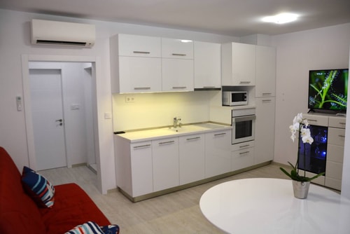 Unbeatable Location: New Lux Apartment Varna beach 34 Flat Manager Booking