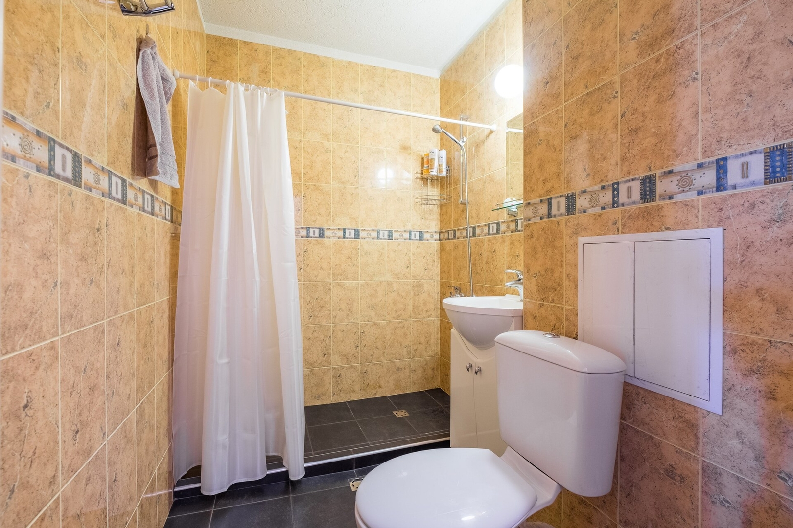 Beautiful Flat in Central Location 34 Flat Manager Booking