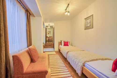 4- BDR House Monument of Culture & Architecture 12 Flat Manager Booking