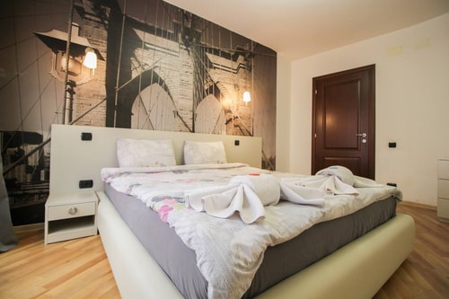 Trendy & Deluxe Apartment 13 Flat Manager Booking
