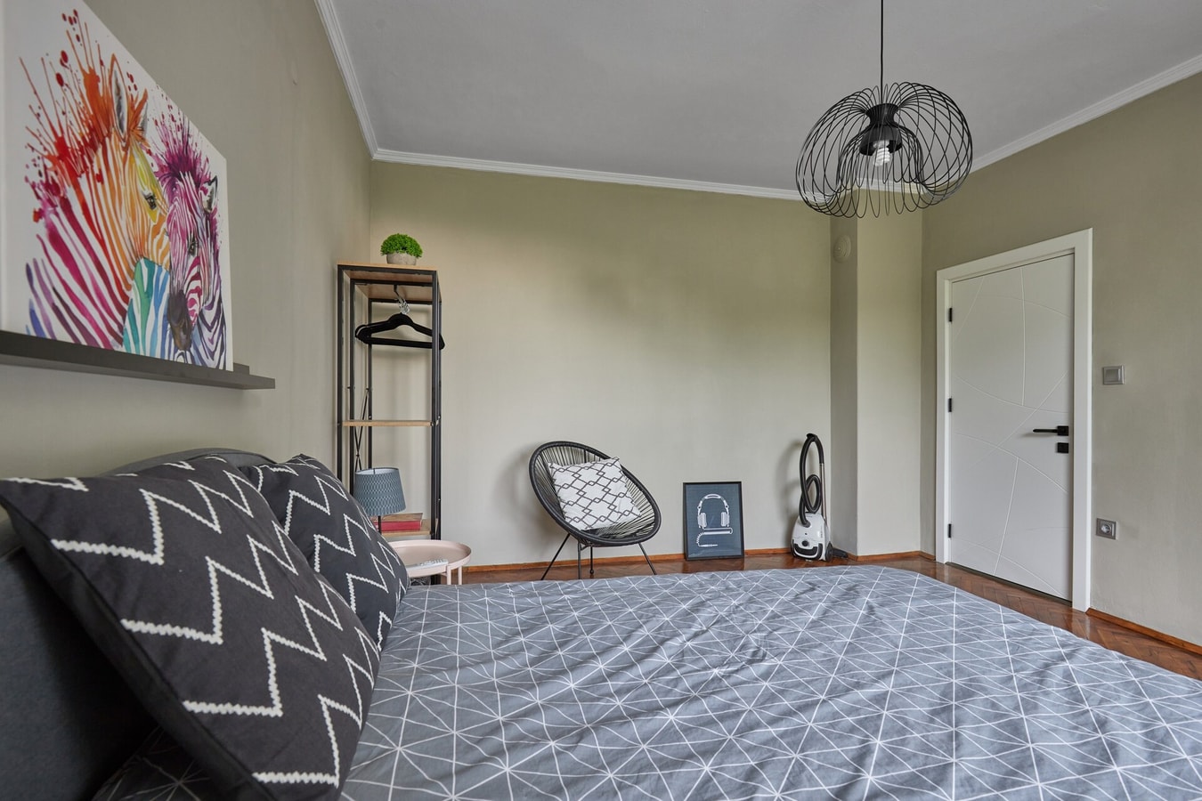 LAZUR ~ 2BD Flat next to the Sea Garden 7 Flat Manager Booking