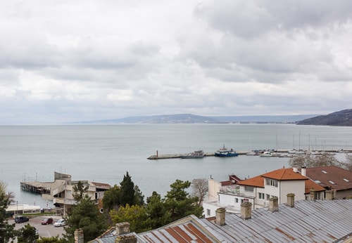 Seaview Haven: Elegant 2BD Flat in Balchik 25 Flat Manager Booking