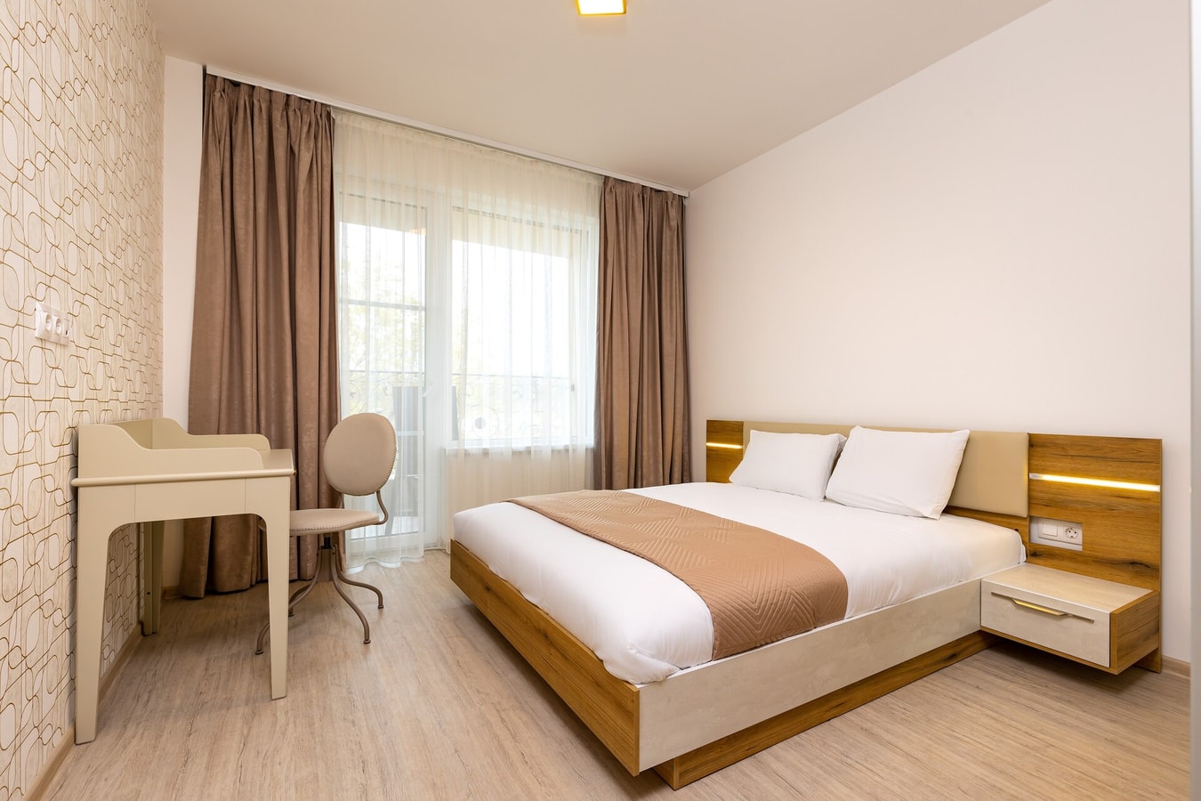 Magnolia Gardens -1BD with Balcony & Parking 1 Flat Manager Booking