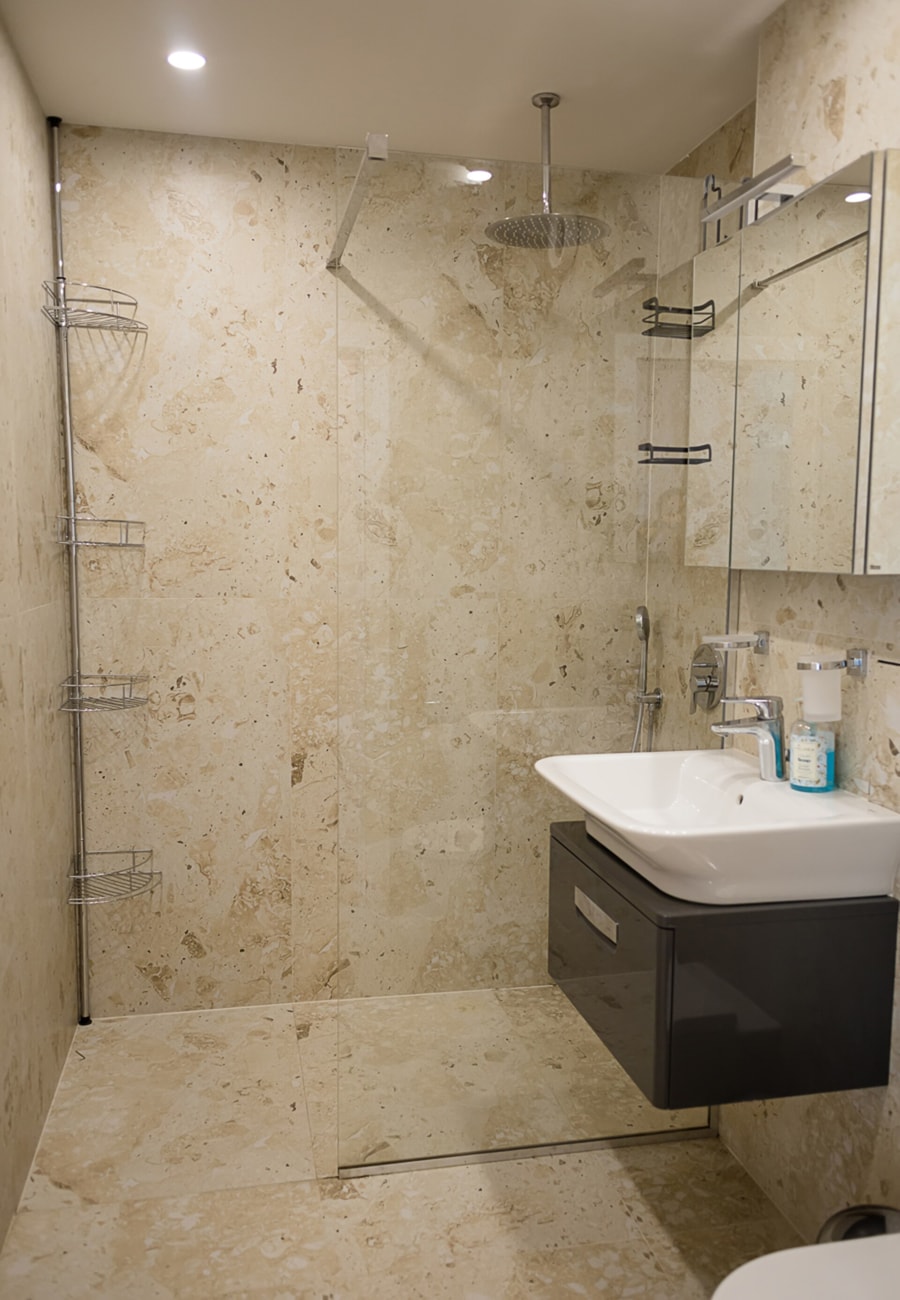 Stylish City Living by the Sea - 2BR Flat in Varna 22 Flat Manager Booking