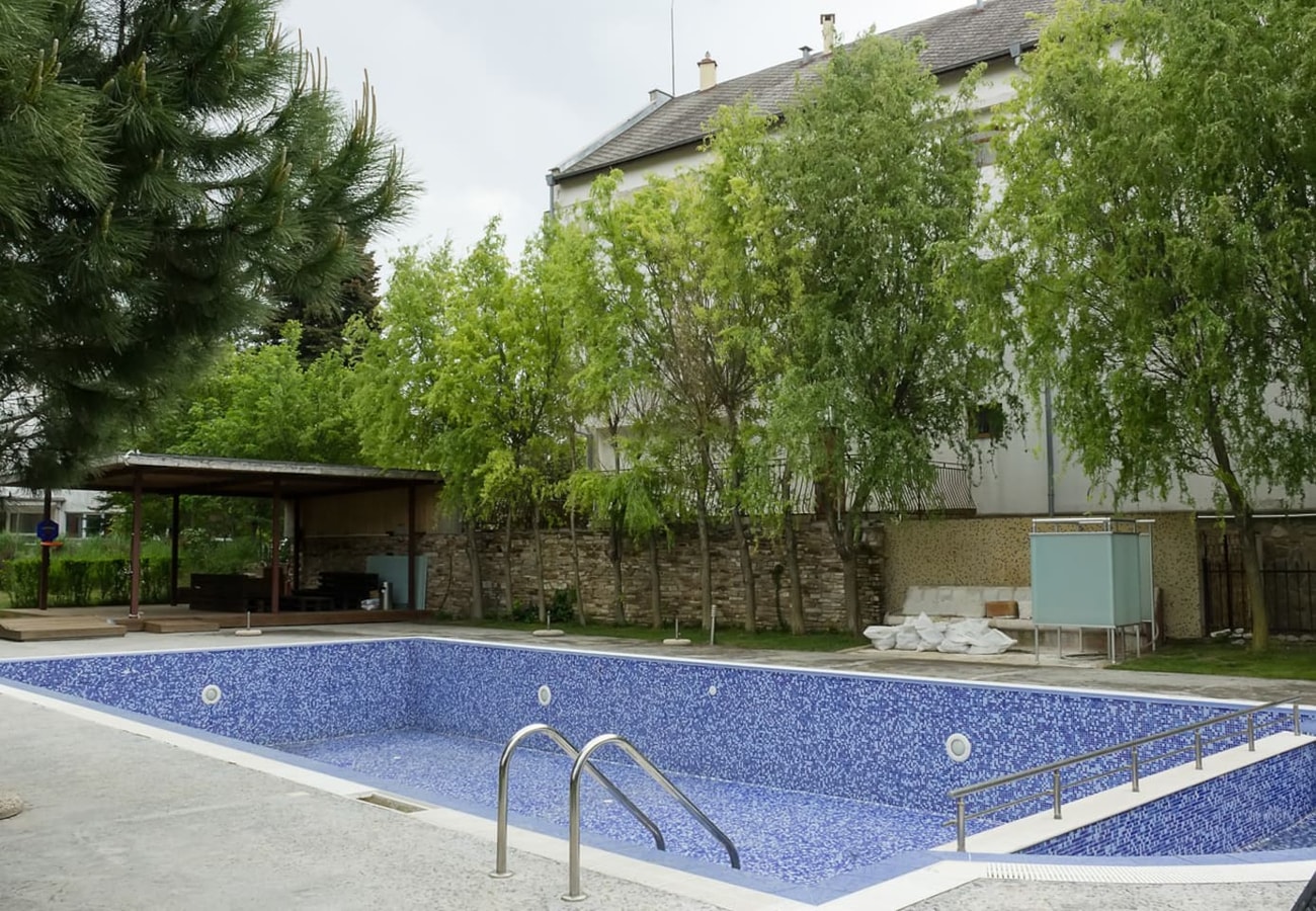 Under the Stars - Lux. Penthouse w/ POOL + Terrace 85 Flat Manager Booking