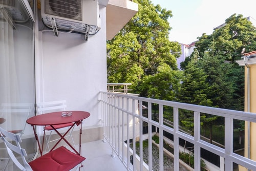 MOCCA Studio - Crystal Garden 3 Flat Manager Booking