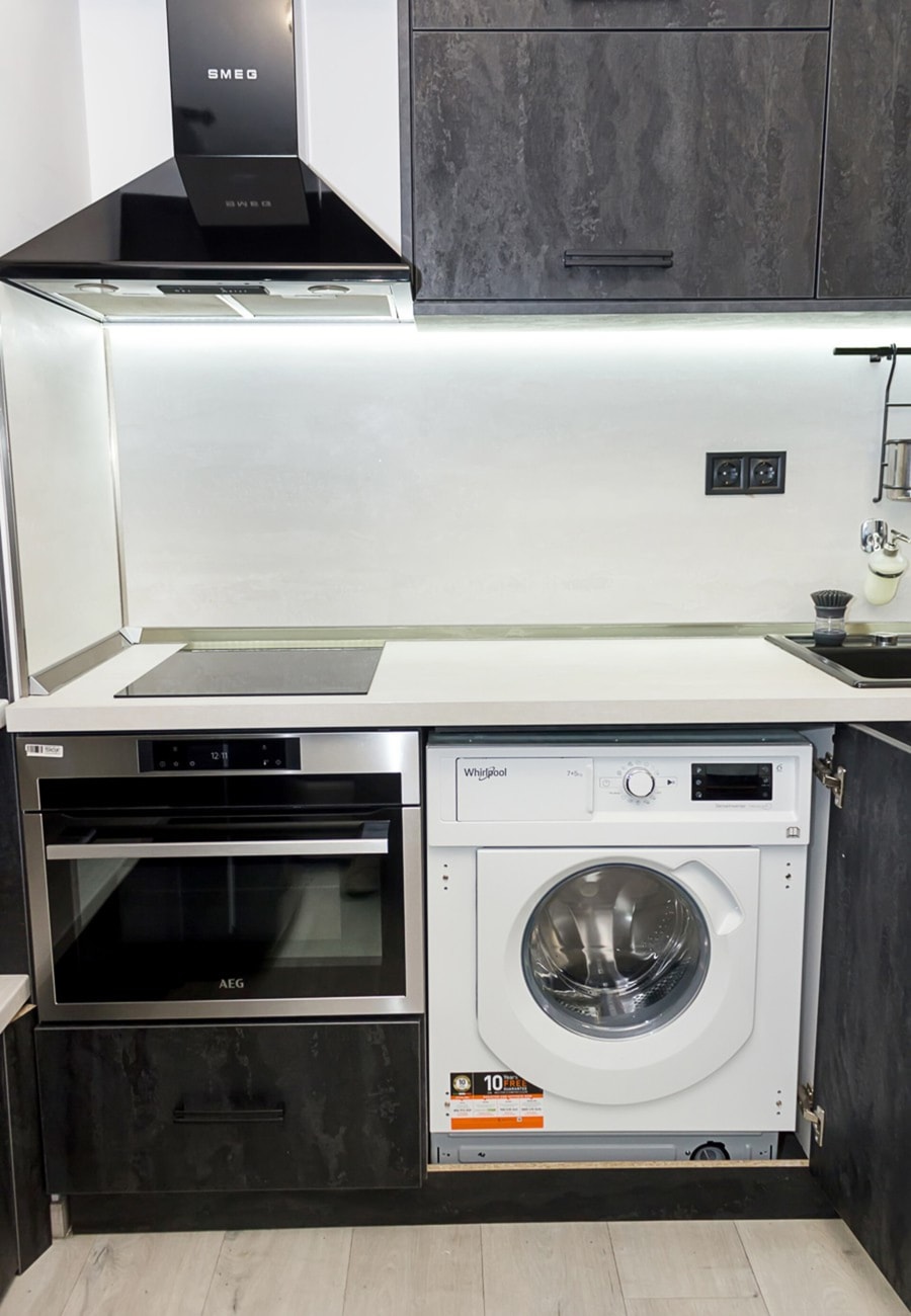 New Black & White Flat 5 Min Away From Sea Garden 10 Flat Manager Booking