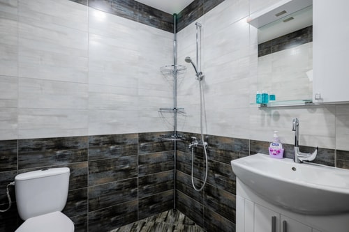 Central 1BD Next to Womens Market and Sofia's Gems 19 Flat Manager Booking