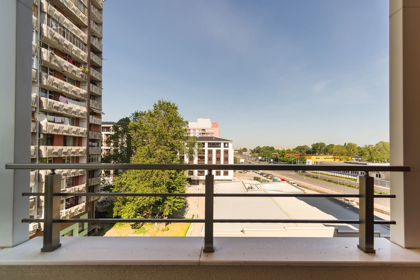 Alma Apartment - Stylish 1BD Flat with Balcony 3 Flat Manager Booking