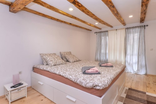 NEW Serdika Apartment | 2-BDR Artistic Maisonette 15 Flat Manager Booking
