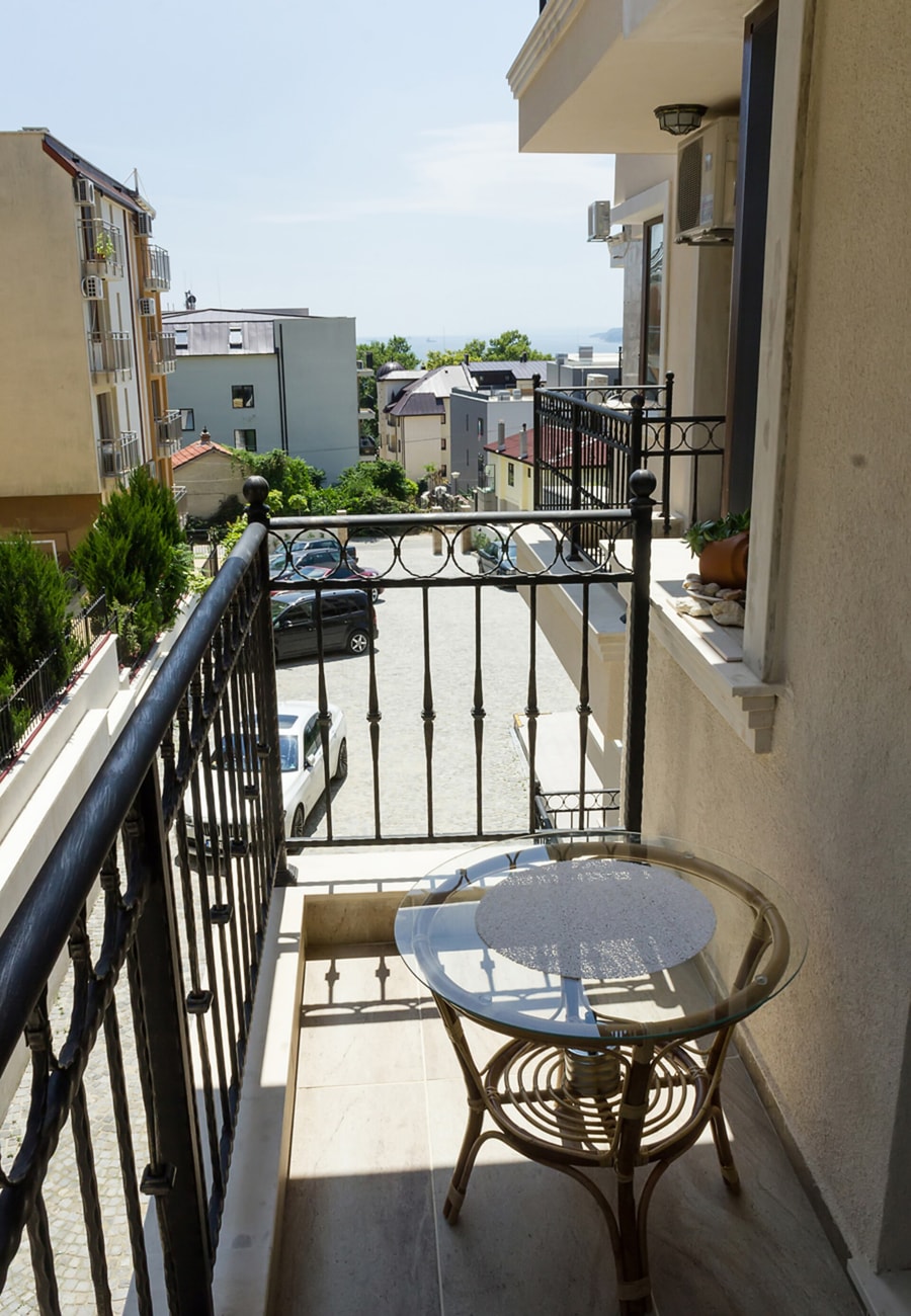 Sunny Studio + Parking near the Sea in Briz, Varna 12 Flat Manager Booking