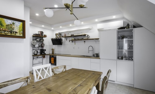 Charming & Cozy 2BD Apartment with Natural Light 10 Flat Manager Booking
