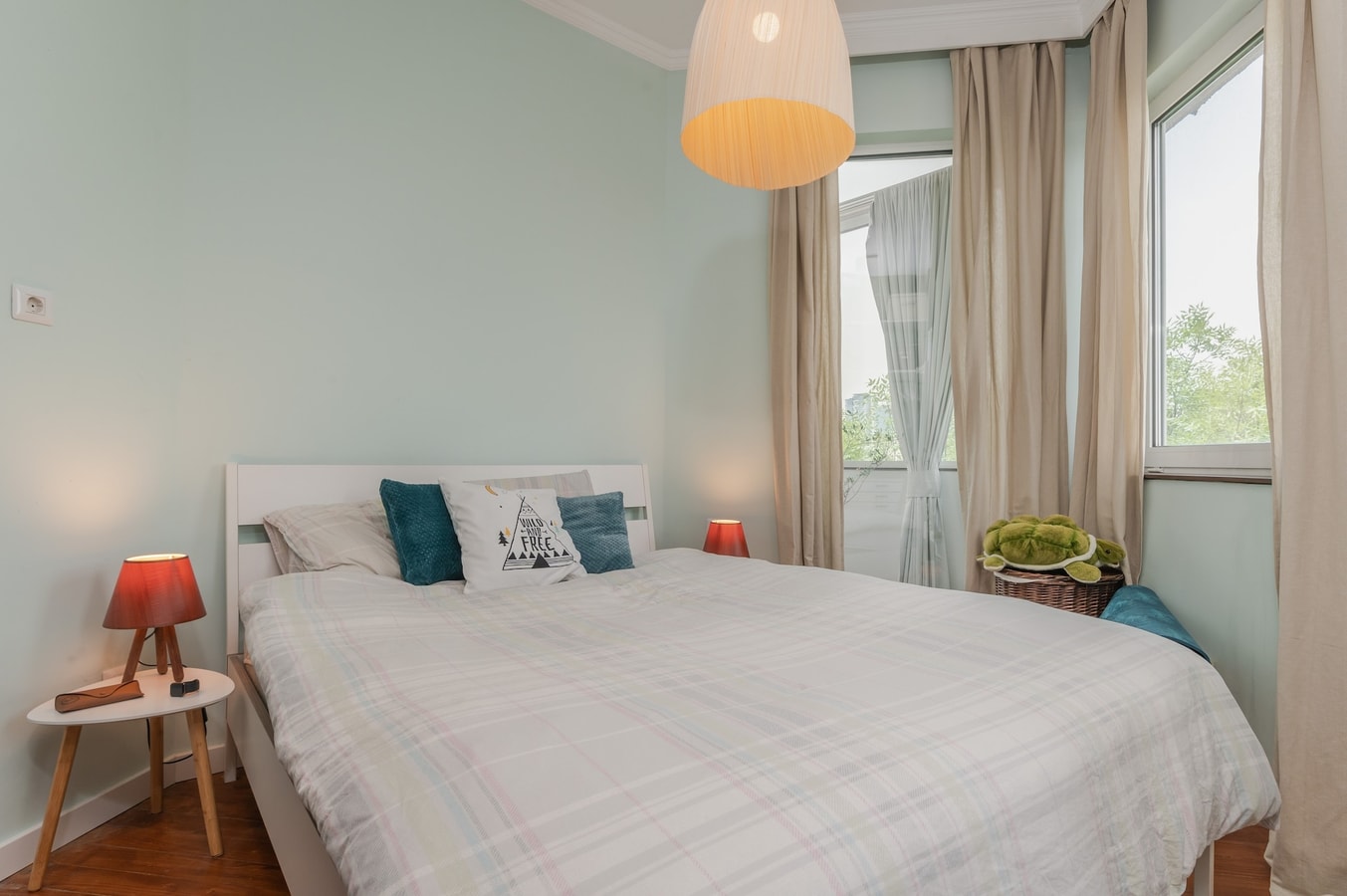 Flamingo Flat /Two-bedroom with Balcony\ 2 Flat Manager Booking