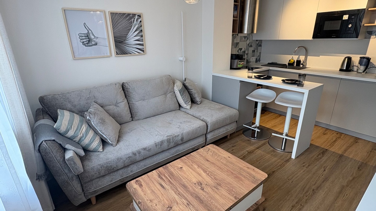 Comfort in Varna– Modern, Bright Central Apartment Flat Manager Booking