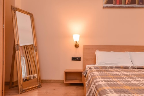Sofia Dream Apartments - 3BD, 2BTHR - The Library 14 Flat Manager Booking