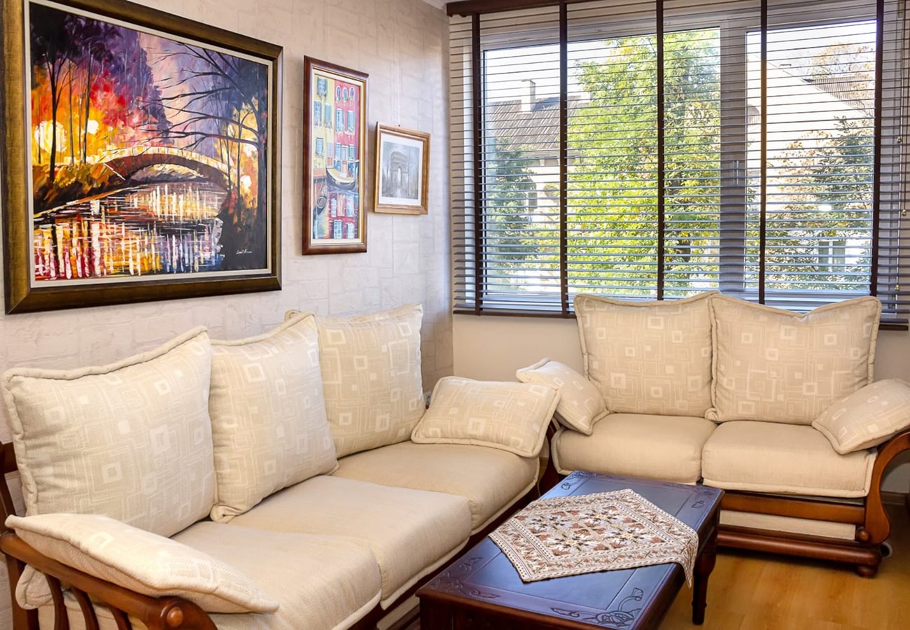 VARNA Vladimir Stenk · Cozy 1BD Apartment with Free Parking in the Area Flat Manager Booking