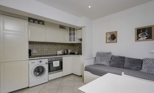 Bright & Cozy 1BD Apartment close to South Park 5 Flat Manager Booking