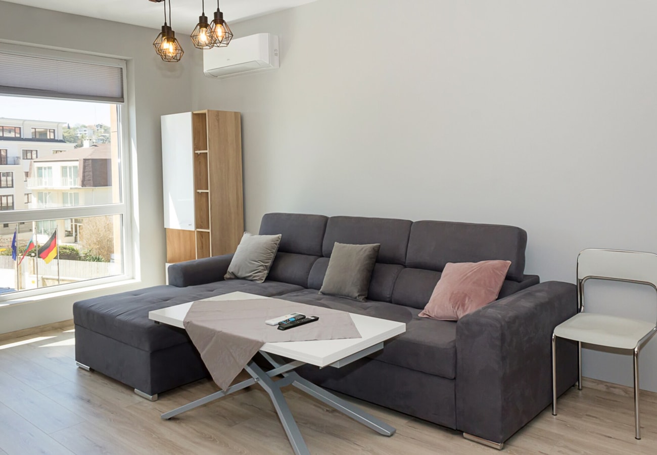 Sunny 1BD Flat in St Constantine & Helena Complex 6 Flat Manager Booking