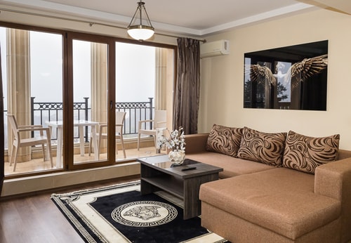 Elegant Apartment with Balcony in Argisht Palace 1 Flat Manager Booking