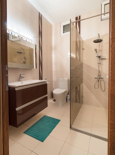 The Rocky House - Central & Private 2BDR 26 Flat Manager Booking