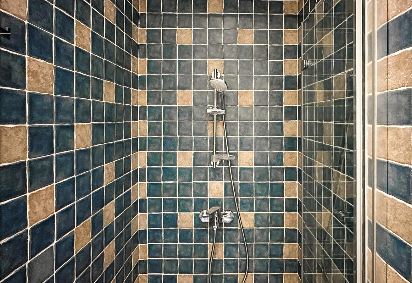 Classic Charm ~ 2BD Central Apartment 15 Flat Manager Booking