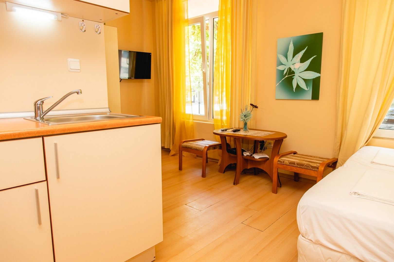 Compact studio with an indoor pool near Cacao Beach 4 Flat Manager Booking