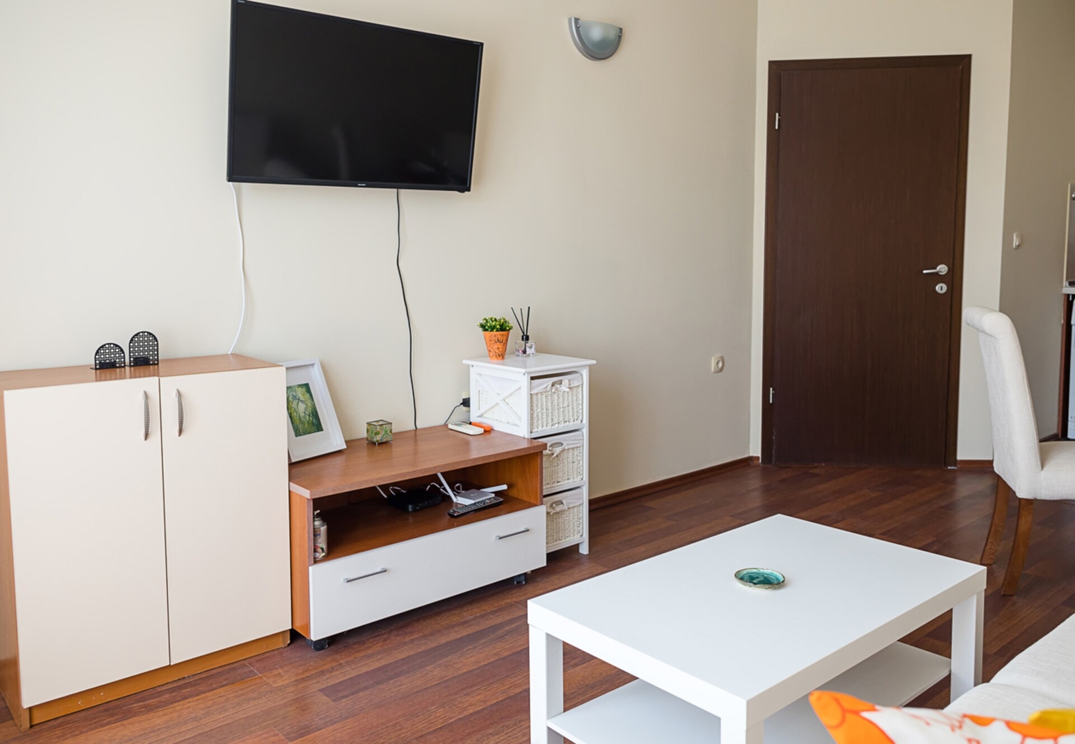 Beachfront Bliss-1BR Sea View Flat in Golden Sands 10 Flat Manager Booking