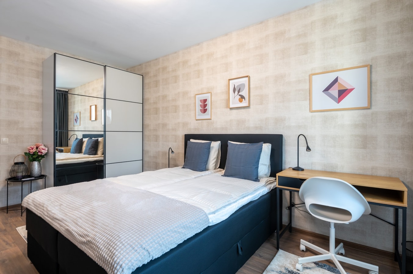 Stylish 1-bedroom Flat in Business District 4 Flat Manager Booking