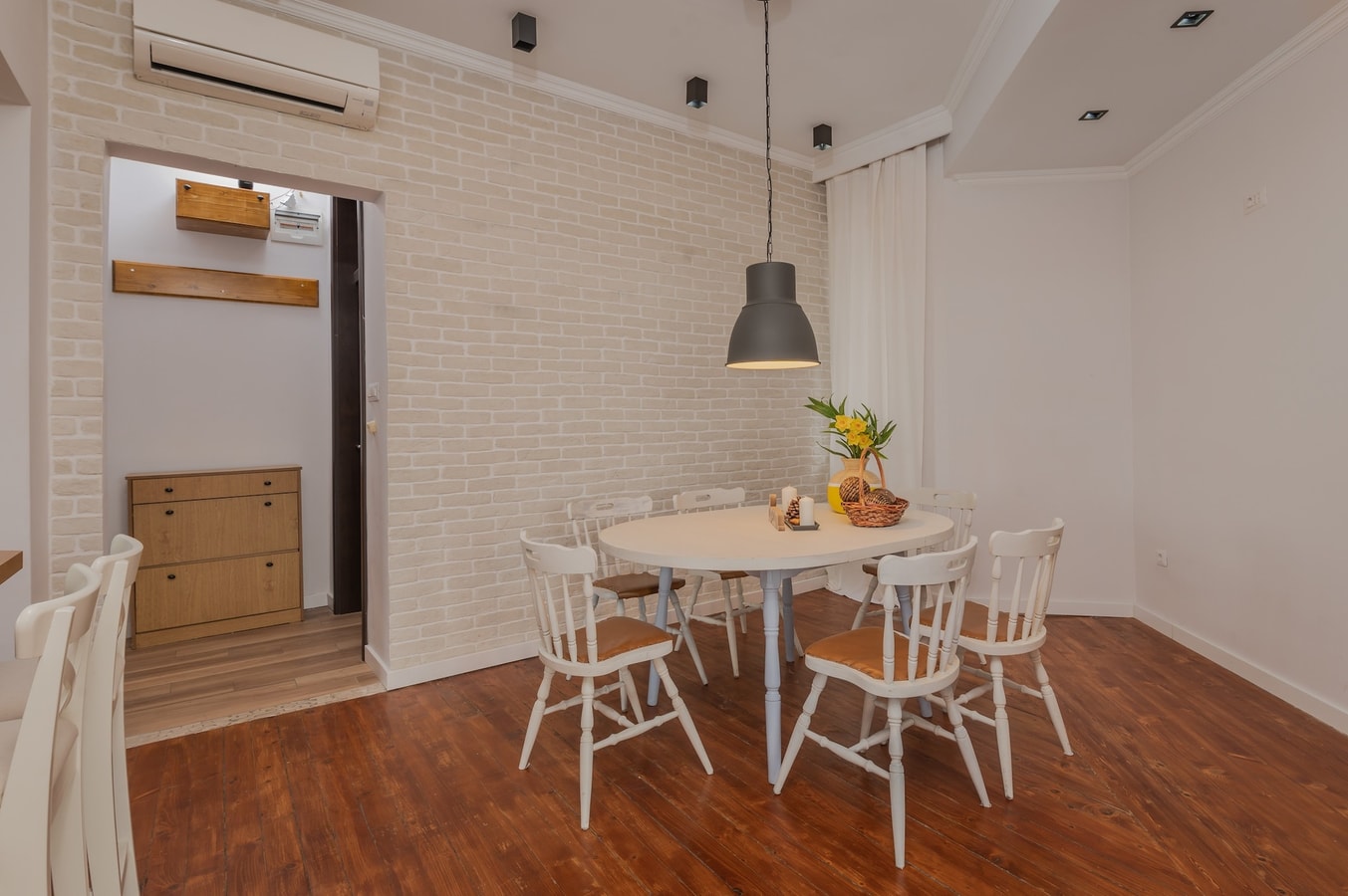 Flamingo Flat /Two-bedroom with Balcony\ 10 Flat Manager Booking